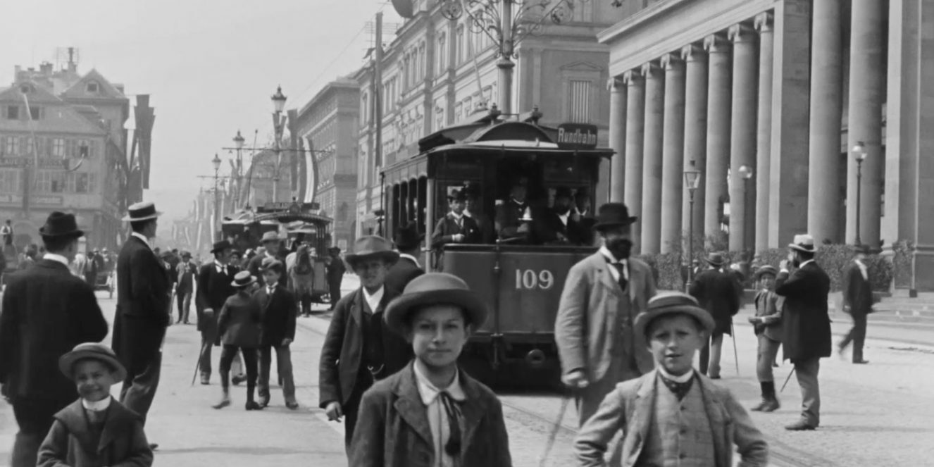 LUMIÉRE LA AVENTURA CONTINÚA